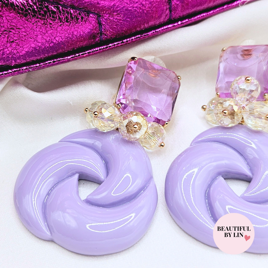 Lila candy statement oorbellen