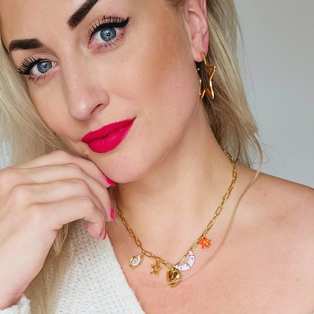 Bedelketting met kleur