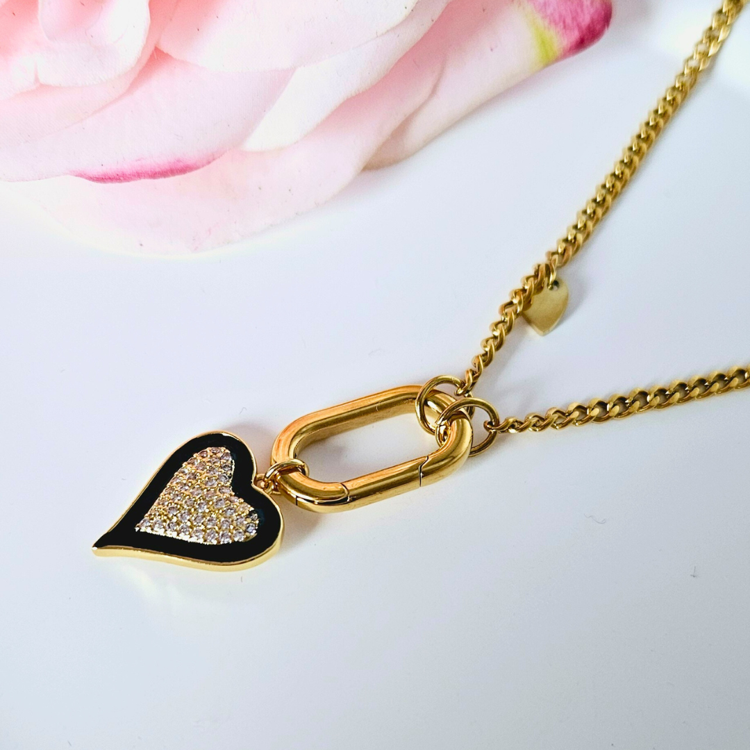 Ketting met zwart hart