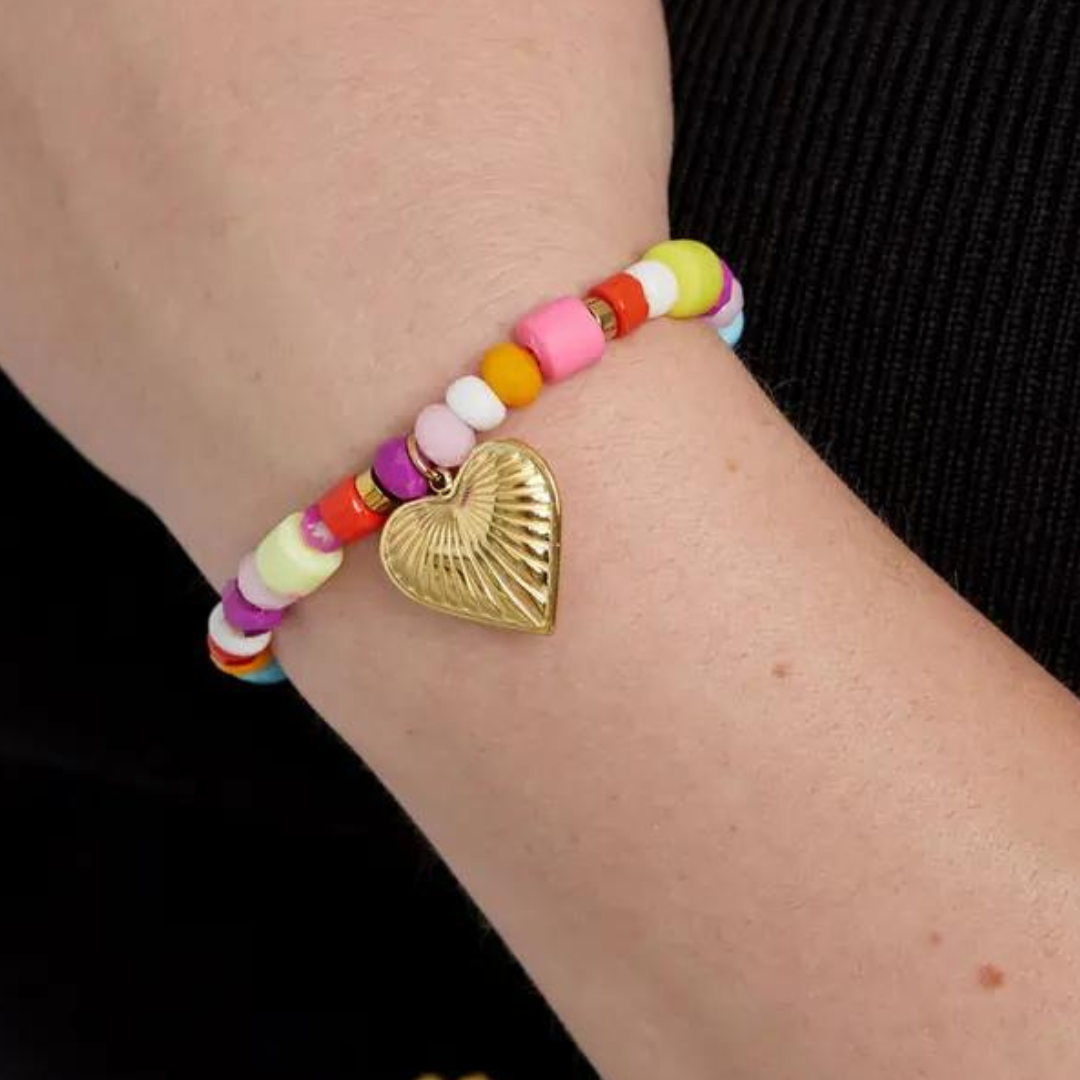 Kleurrijke armband met hart