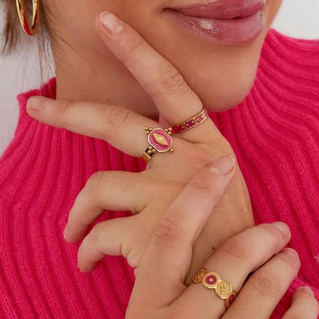 Vintage fuchsia ring