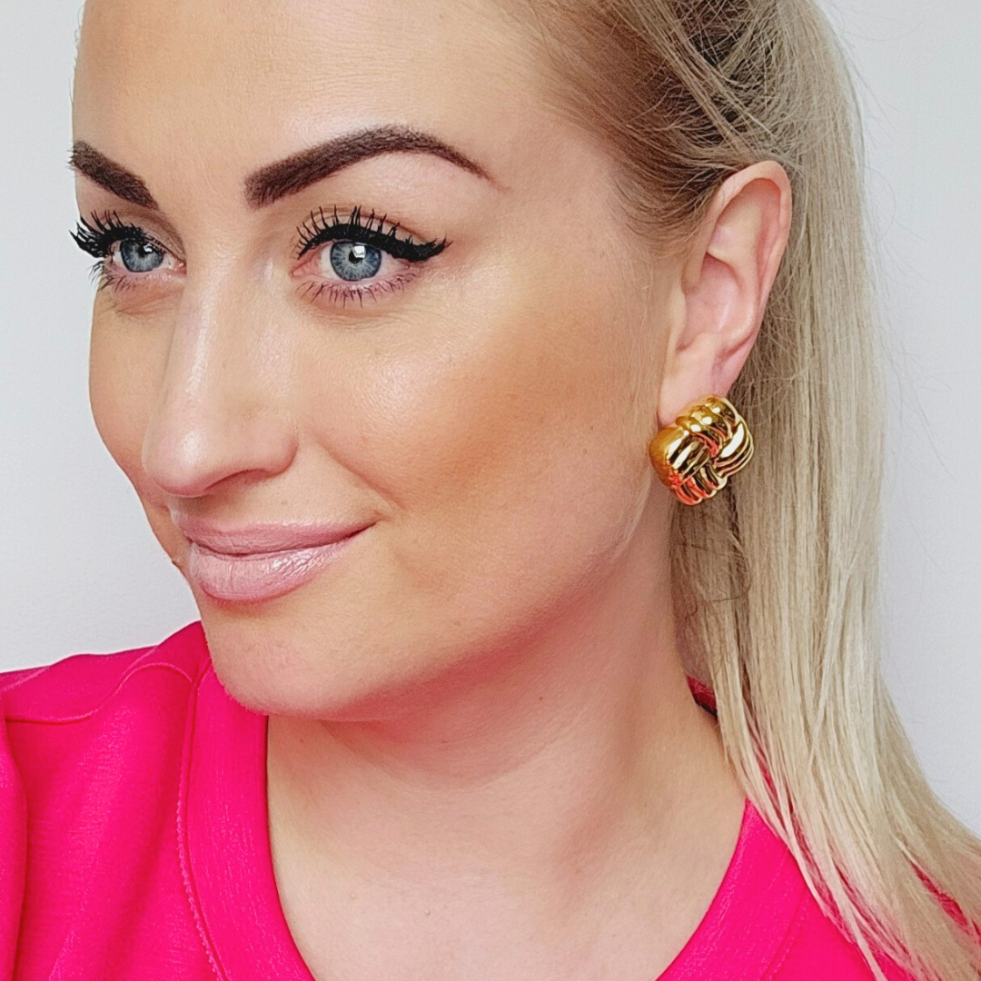 Vierkante studs gevlochten