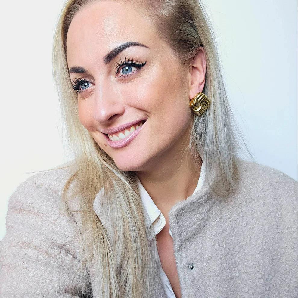 Vierkante studs gevlochten