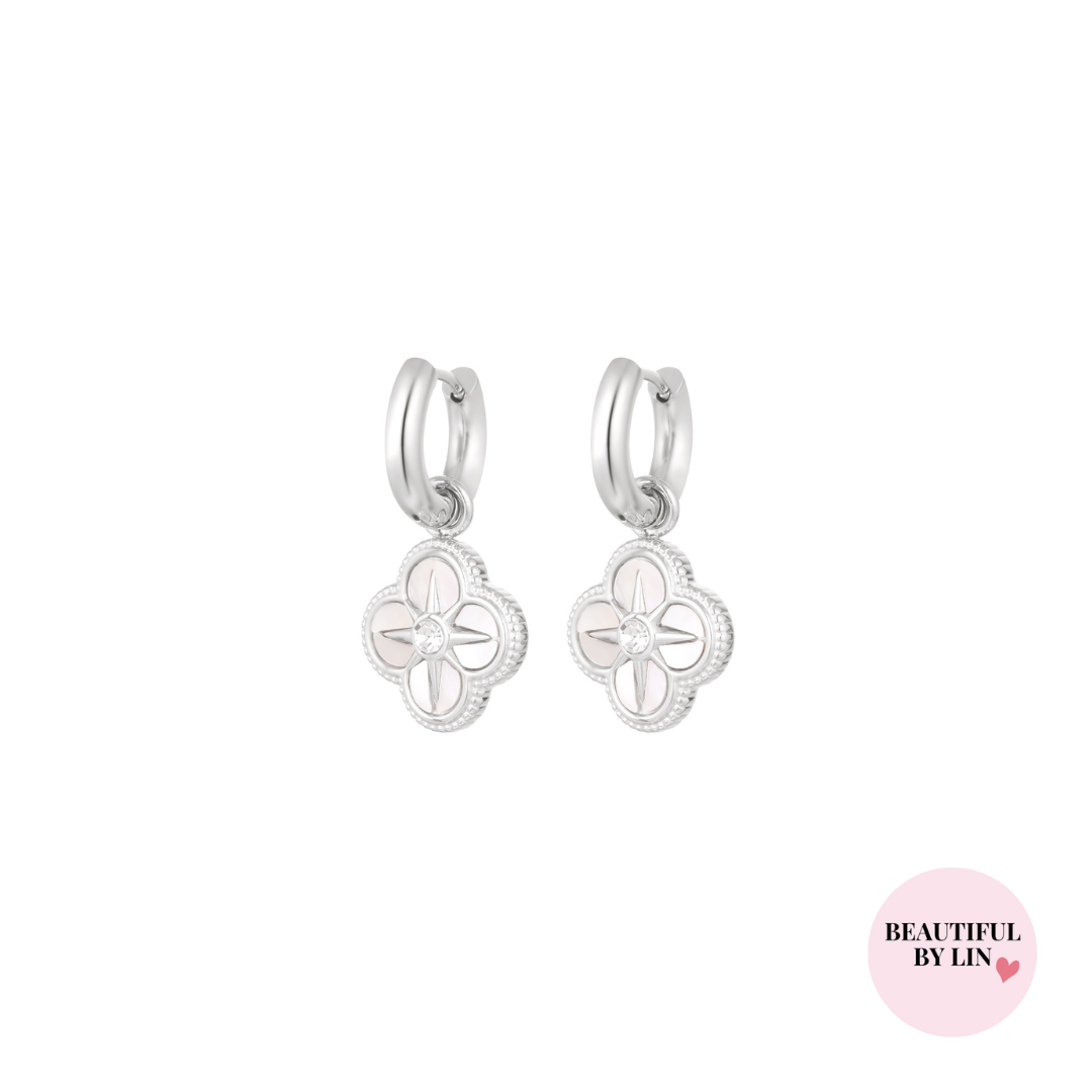 Flower diamand oorbellen zilver