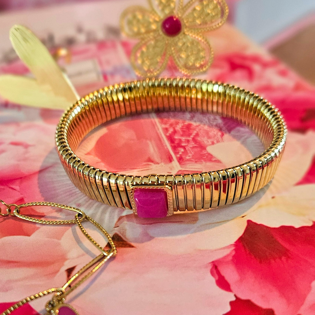 Bohemian armband met roze steen