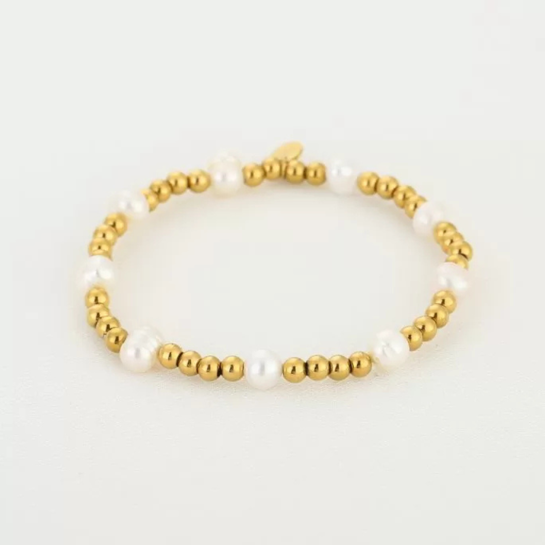 Gouden armband met pareltjes