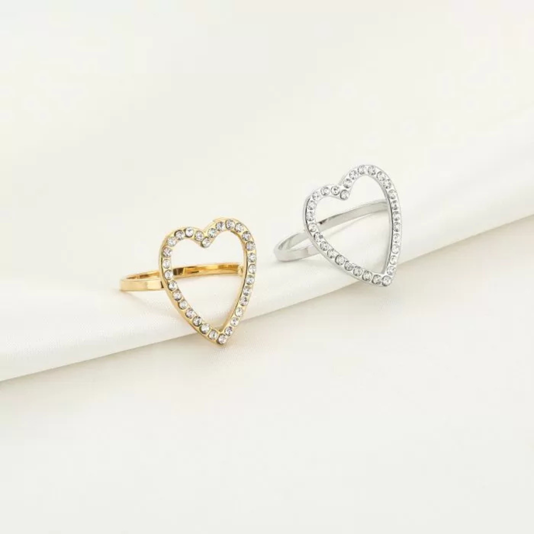 Hartjes ring met steentjes