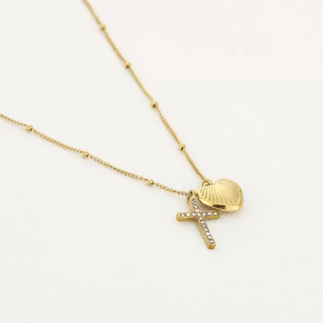 Ketting met kruisje en hartje