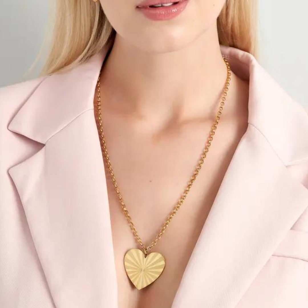 Lange ketting met groot hart