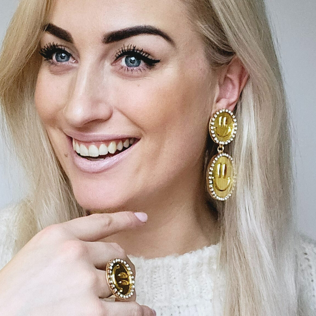 Smile statement oorbellen goud