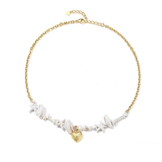 Ketting met schelpen en hart