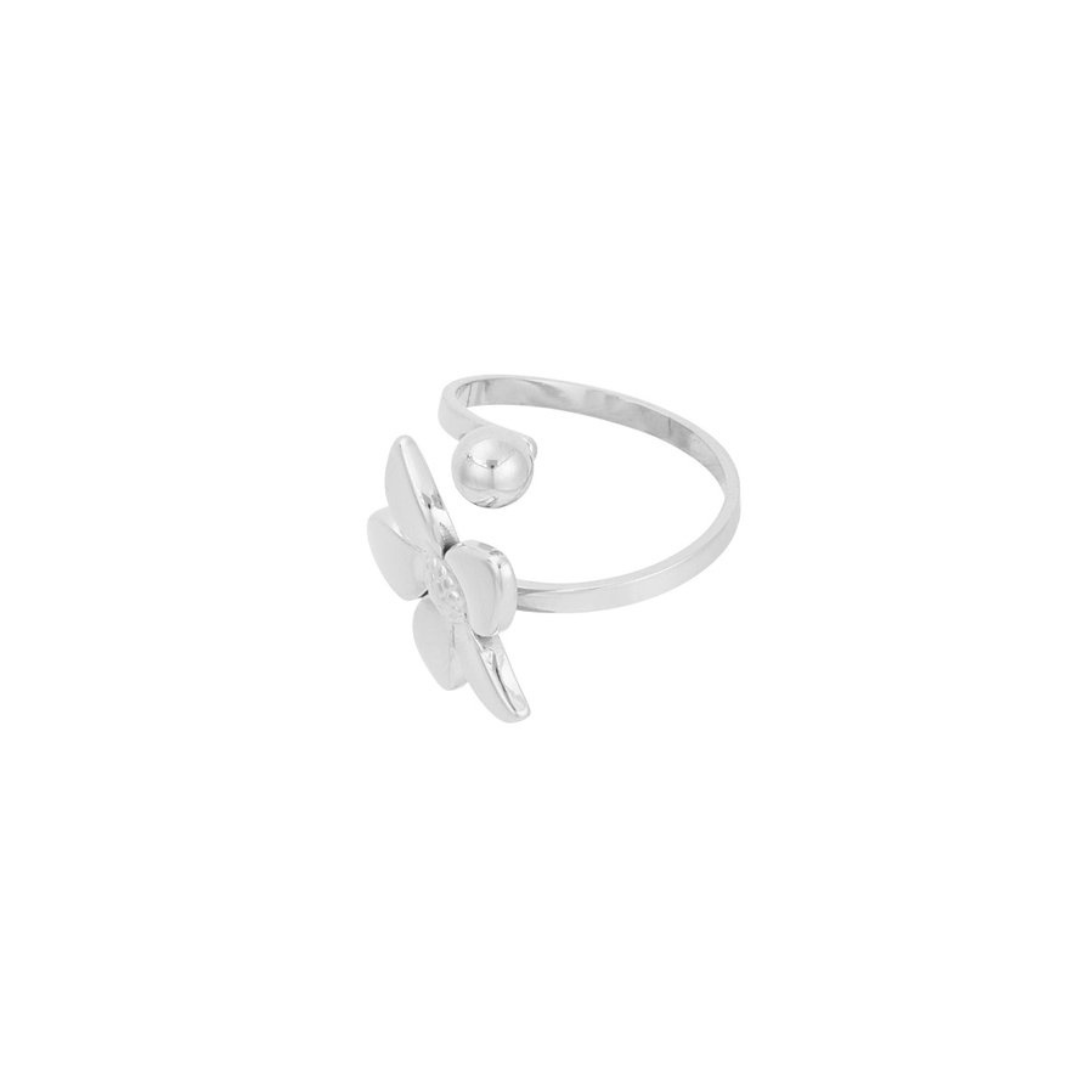 Flower dot ring