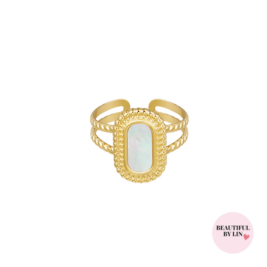 Oval ring